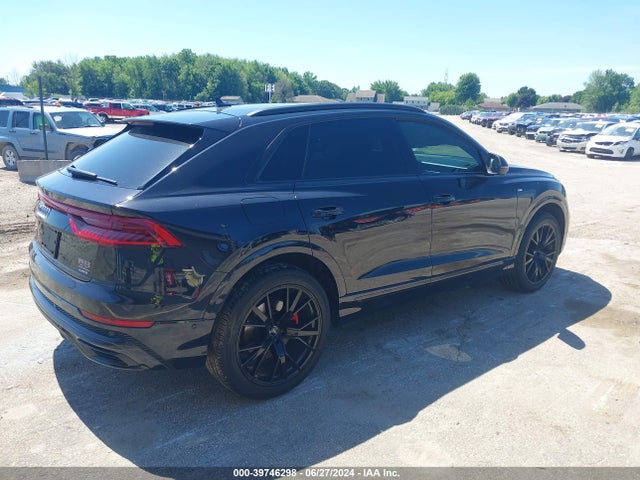 WA1FVAF17KD045623 Audi Q8 55 Premium