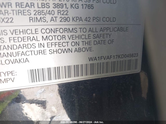 WA1FVAF17KD045623 Audi Q8 55 Premium