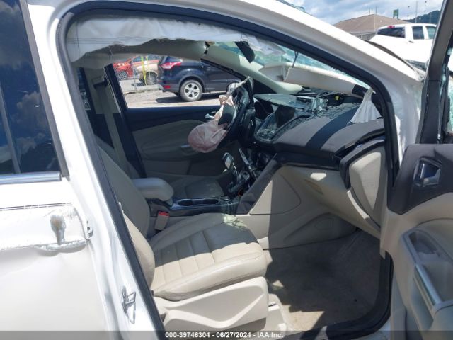 1FMCU9J94EUC05478 Ford Escape Titanium
