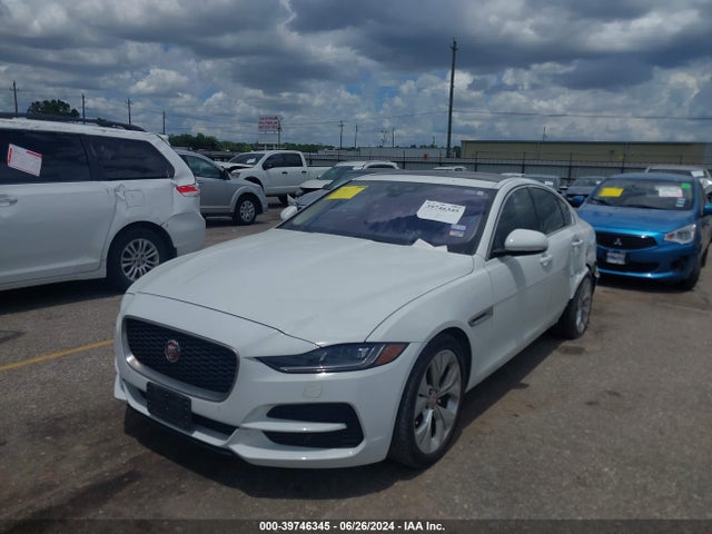 2020 JAGUAR XE SAJAJ4FX8LCP63918 Photo 1