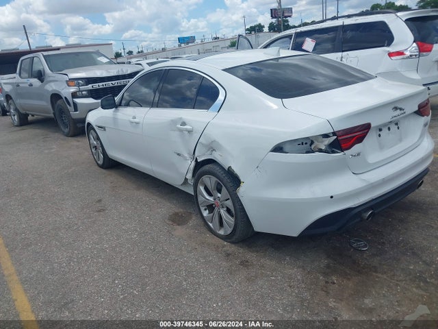 2020 JAGUAR XE SAJAJ4FX8LCP63918 Photo 2