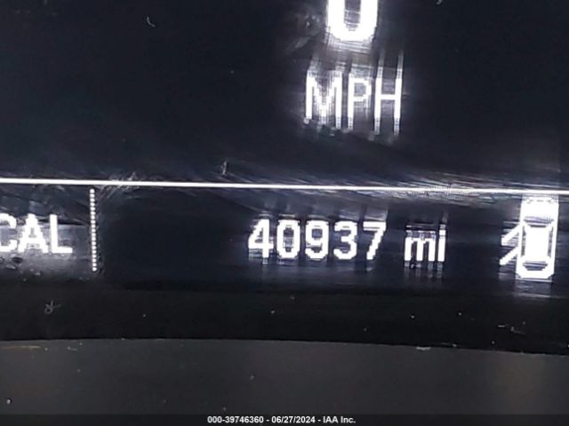 2GNAXJEV2J6190412 Chevrolet EQUINOX LT