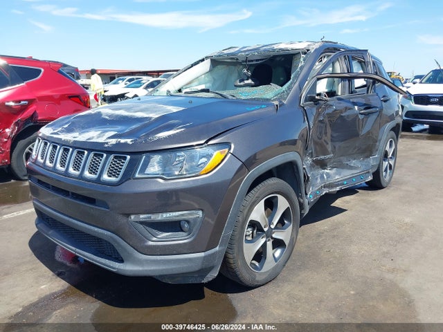 3C4NJCBB6JT165591 Jeep Compass Latitude Fwd