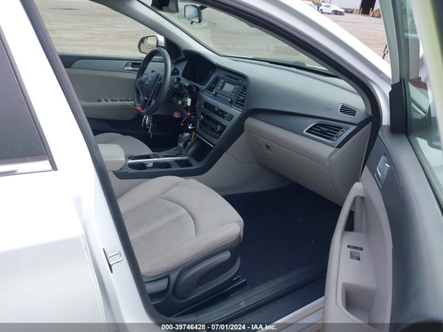 Hyundai Sonata 2017 5NPE24AFXHH451798 Image 5