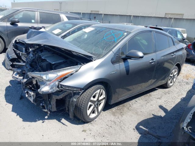 JTDKARFU8G3010630 Toyota Prius Three Touring