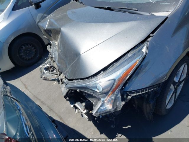 JTDKARFU8G3010630 Toyota Prius Three Touring