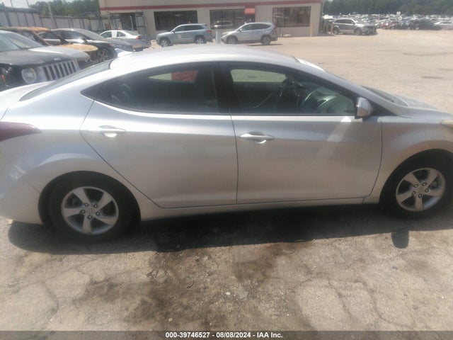 Hyundai ELANTRA SE 2015 5NPDH4AE0FH557675 Image 1