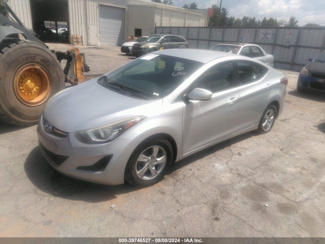 Hyundai ELANTRA SE 2015 5NPDH4AE0FH557675 Image 2