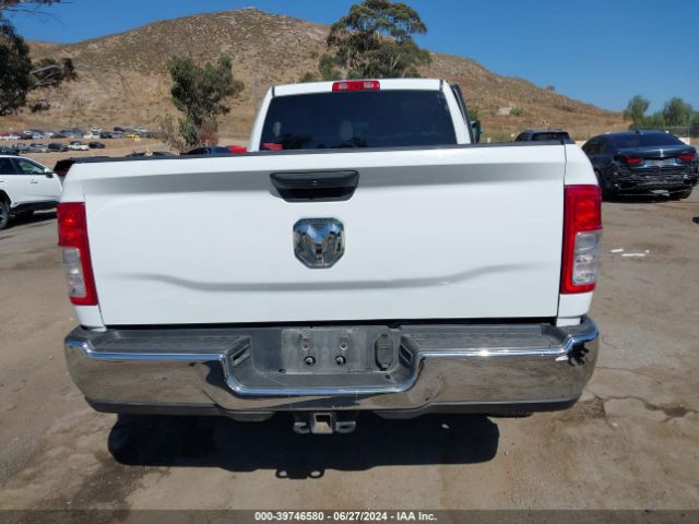 3C6UR5JL5MG652778 RAM 2500 Big Horn  4x4 8' Box
