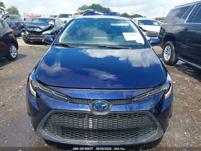 Toyota Corolla Hybrid Le 2021 JTDEAMDE4MJ016847 Image 12