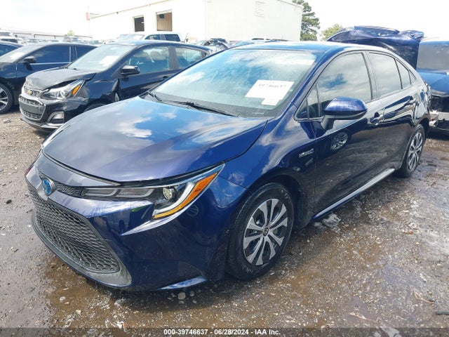 Toyota Corolla Hybrid Le 2021 JTDEAMDE4MJ016847 Image 2