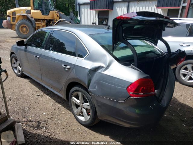 1VWAT7A37FC118029 Volkswagen Passat 1.8t Limited Edition
