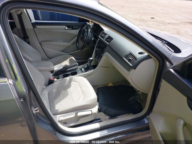 1VWAT7A37FC118029 Volkswagen Passat 1.8t Limited Edition