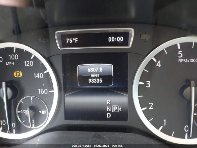 SJKCH5CR5JA059826 Infiniti Qx30 Premium