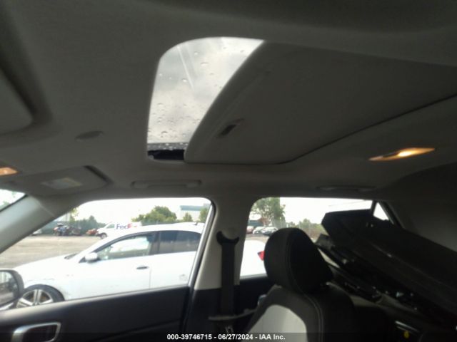 KMHRC8A39RU302829 Hyundai Venue Sel