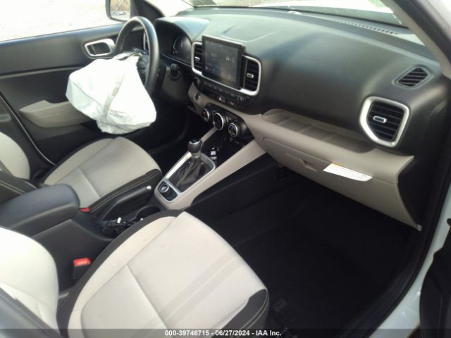 KMHRC8A39RU302829 Hyundai Venue Sel