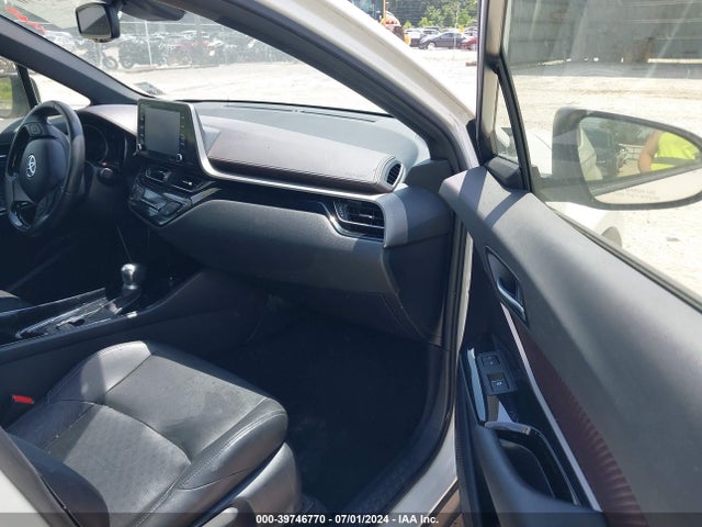 Toyota C-hr Limited 2019 JTNKHMBX2K1038096 Image 5