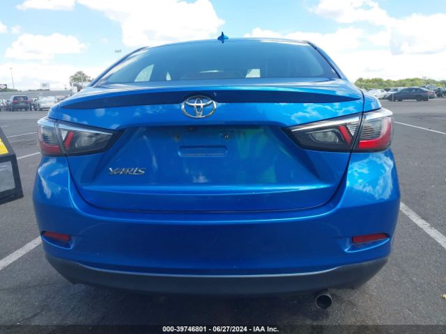 3MYDLBYV4LY709286 Toyota YARIS LE