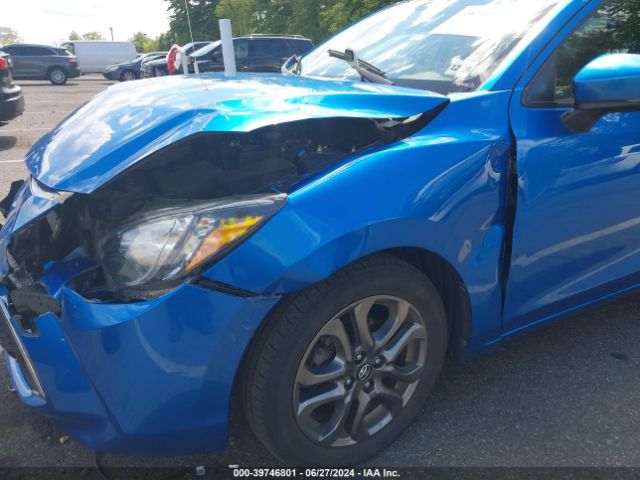 3MYDLBYV4LY709286 Toyota YARIS LE