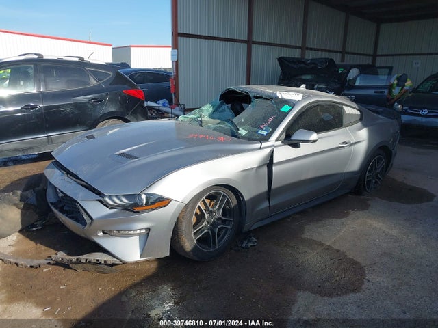 Ford Mustang Ecoboost Premium Fastback 2020 1FA6P8TH2L5138982 Image 2