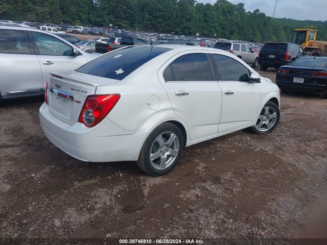 Chevrolet Sonic Ltz Auto 2015 1G1JE5SB6F4162419 Image 4