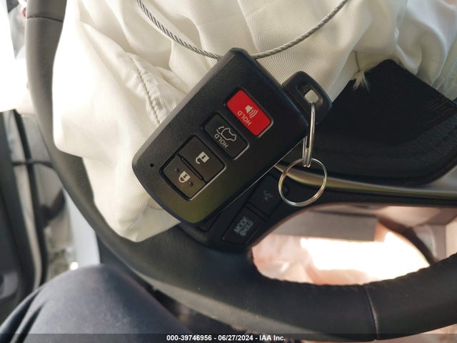 Toyota Rav4 Platinum 2017 2T3DFREV0HW580107 Image 11