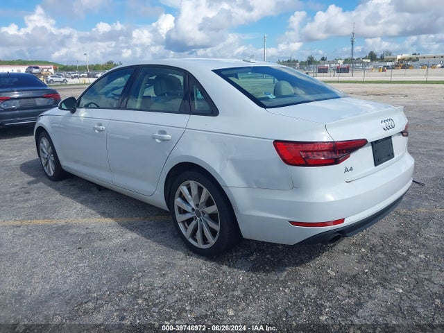 WAUGNAF43HN024482 Audi A4 2.0t Premium