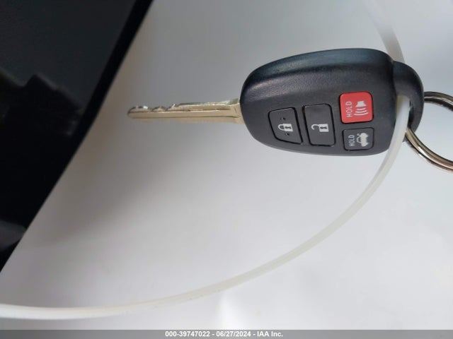 Toyota COROLLA LE 2016 2T1BURHE8GC626817 Image 11