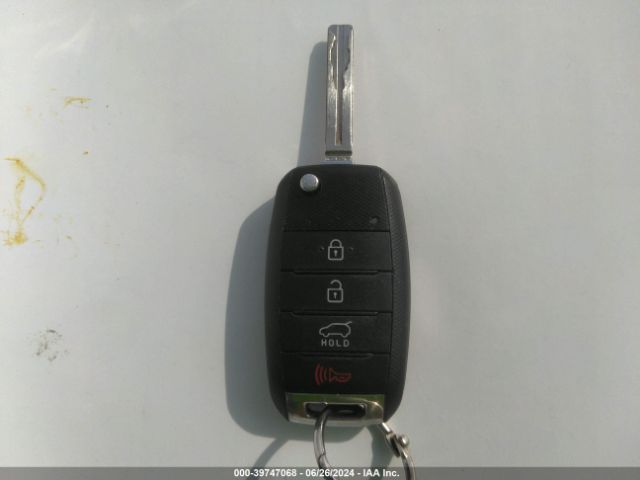 5XYKT3A62FG660385 KIA SORENTO LX