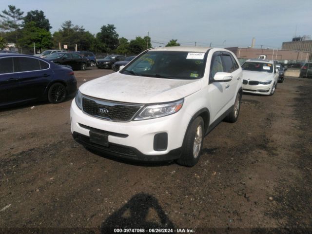 5XYKT3A62FG660385 KIA SORENTO LX
