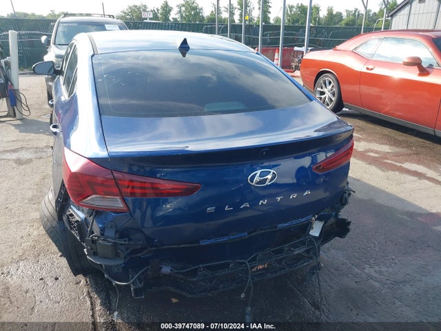 Hyundai ELANTRA SEL 2019 5NPD84LF1KH454491 Image 16