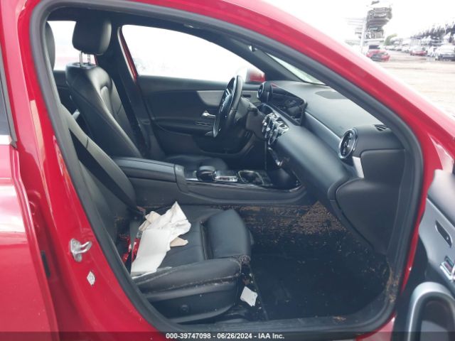WDD3G4FB2LW038202 Mercedes-Benz A 220 4matic