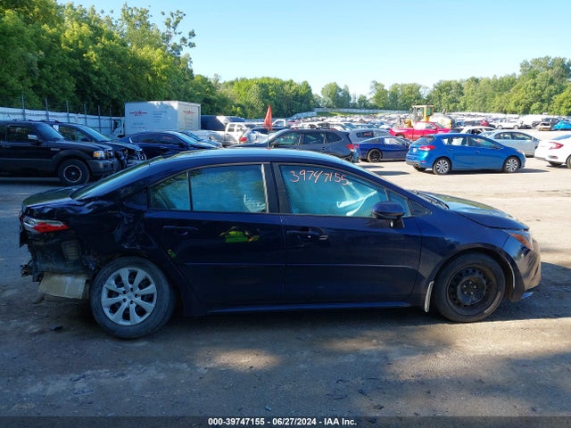 Toyota COROLLA LE 2022 5YFEPMAE5NP322908 Image 13
