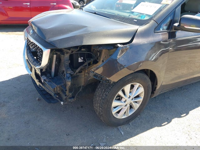KIA SEDONA LX 2016 KNDMB5C14G6091147 Image 6