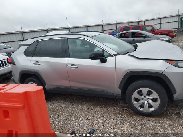 Toyota RAV4 LE 2019 2T3H1RFV7KW048133 Image 12