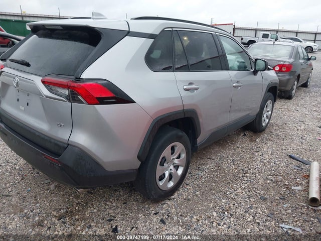 Toyota RAV4 LE 2019 2T3H1RFV7KW048133 Image 4