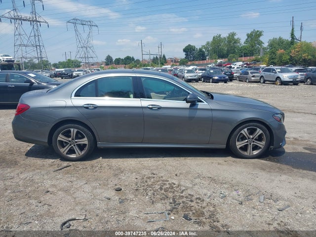 WDDZF4KB2KA674374 Mercedes-Benz E 300 4matic