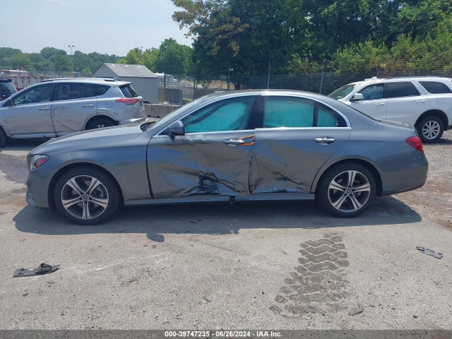 WDDZF4KB2KA674374 Mercedes-Benz E 300 4matic