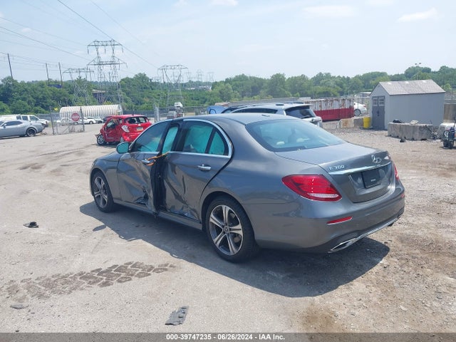 WDDZF4KB2KA674374 Mercedes-Benz E 300 4matic
