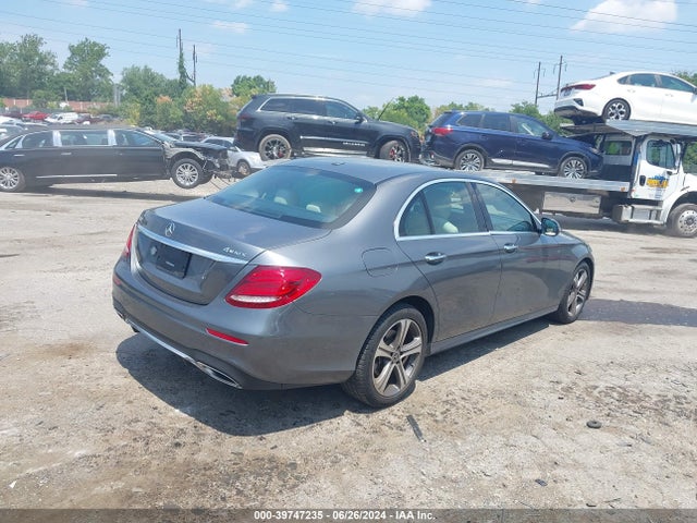 WDDZF4KB2KA674374 Mercedes-Benz E 300 4matic