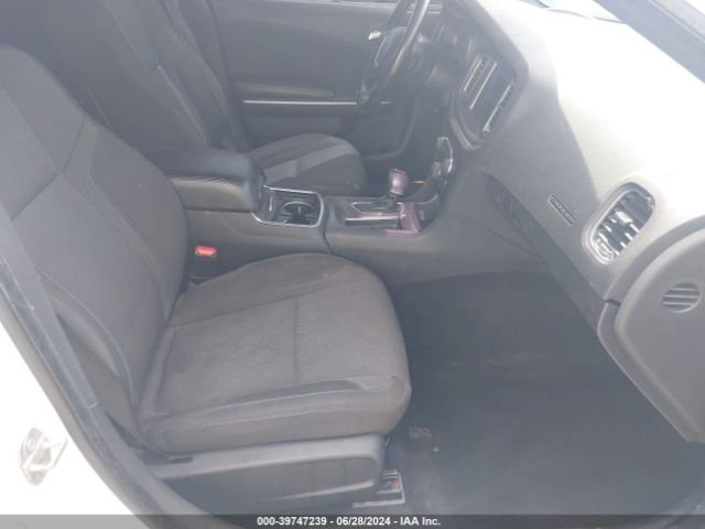 2C3CDXBG2KH696349 Dodge Charger Sxt Rwd