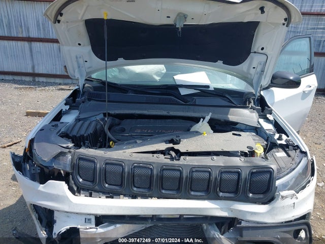 3C4NJCBB0NT234877 Jeep Compass Altitude Fwd