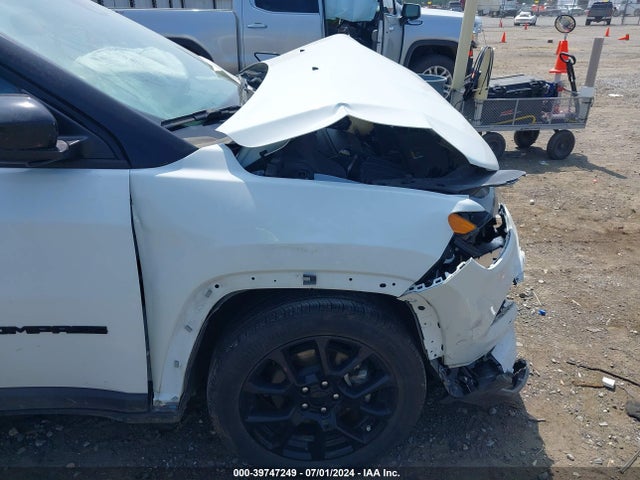 3C4NJCBB0NT234877 Jeep Compass Altitude Fwd
