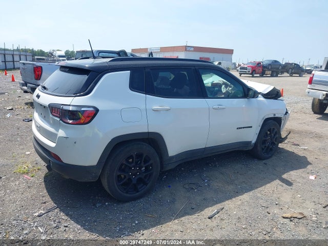 3C4NJCBB0NT234877 Jeep Compass Altitude Fwd