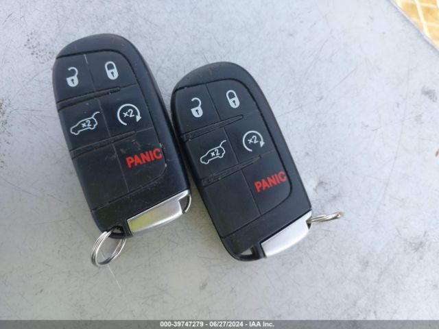 1C4RJEAG1MC714737 Jeep Grand Cherokee Laredo X 4x2