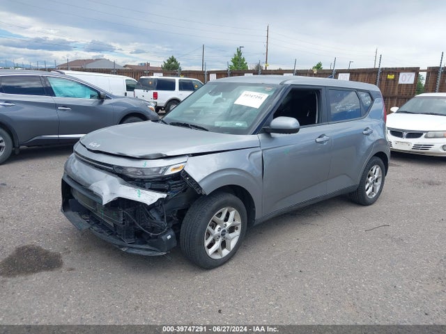 KIA SOUL LX 2022 KNDJ23AU1N7807207 Image 2
