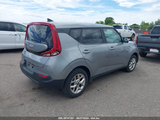 KIA SOUL LX 2022 KNDJ23AU1N7807207 Image 4