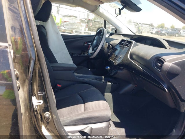 Toyota Prius One 2018 JTDKBRFU0J3075850 Image 5