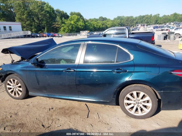 4T1B11HK7JU585215 Toyota CAMRY LE