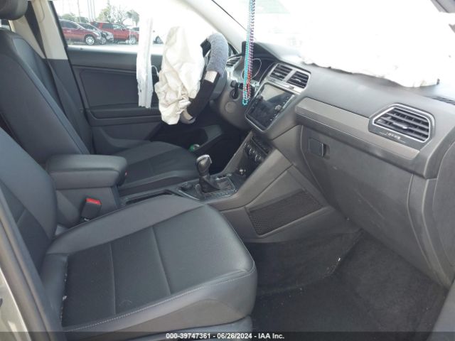 3VV2B7AXXKM191306 Volkswagen Tiguan
